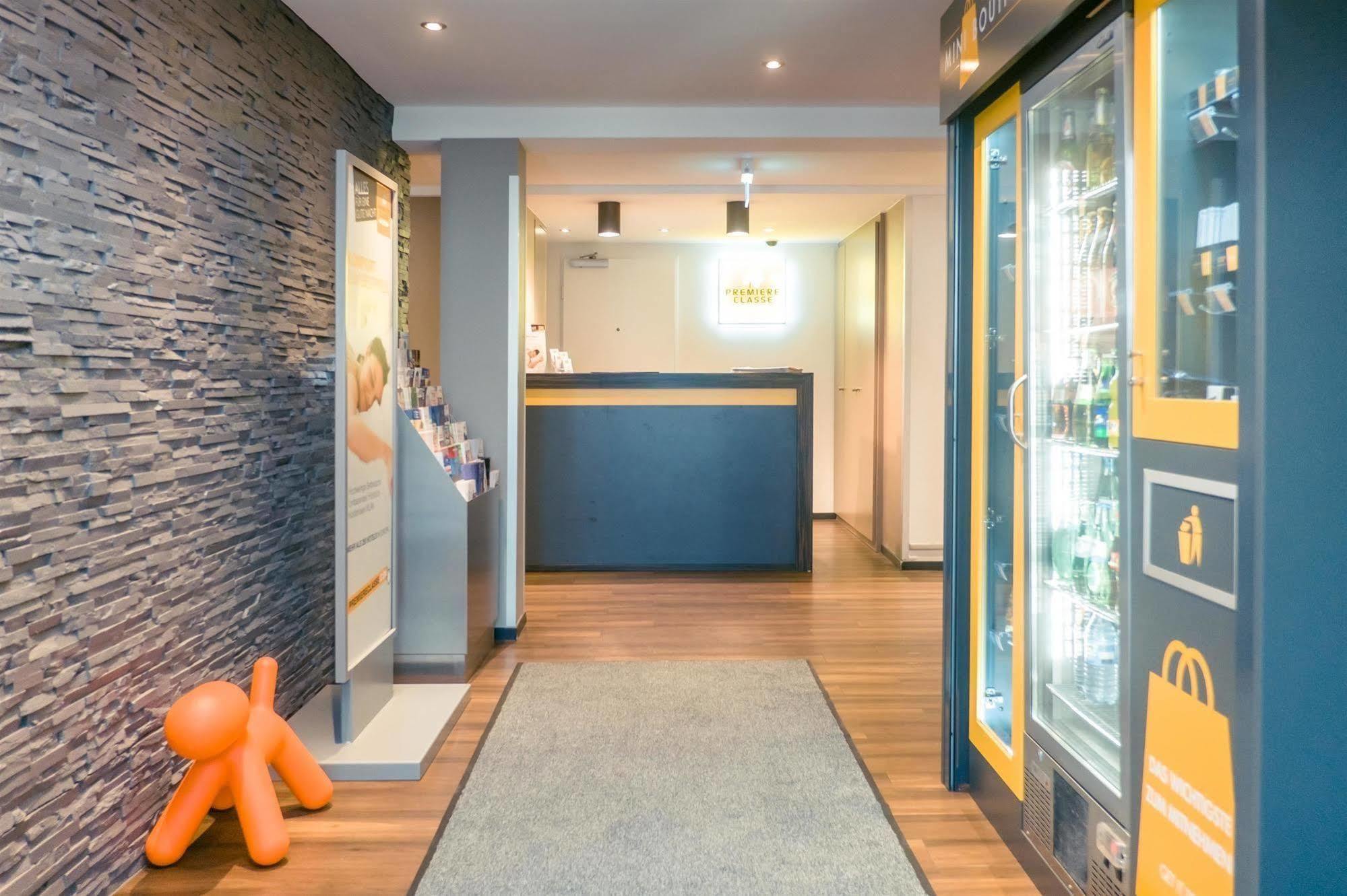 B&B Hotel Offenbach-Sued ภายนอก รูปภาพ