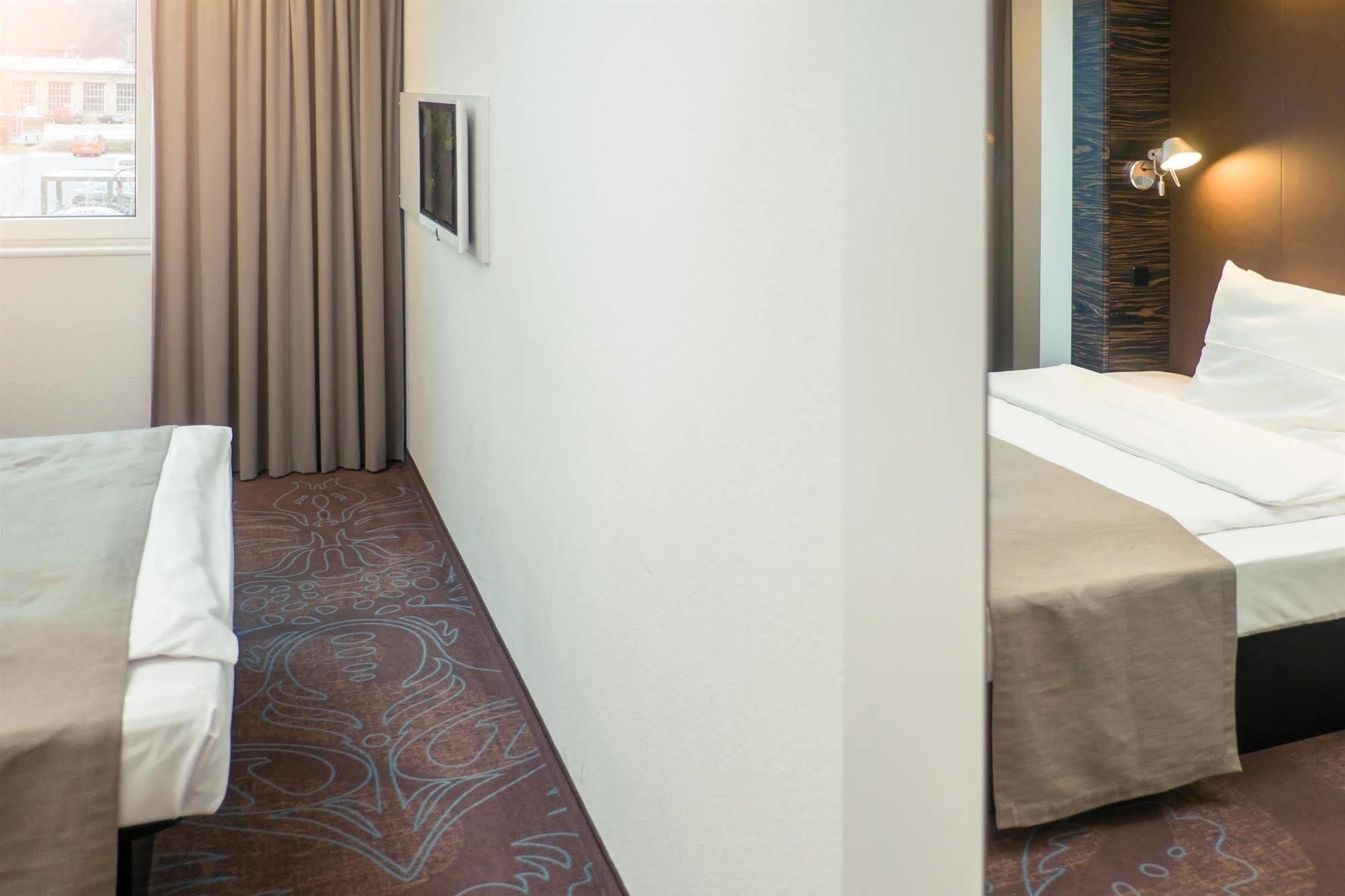 B&B Hotel Offenbach-Sued ภายนอก รูปภาพ